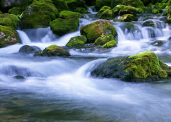 flowing_water_410