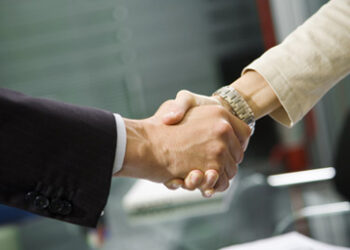 Hand-shake-female
