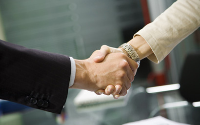 Hand-shake-female