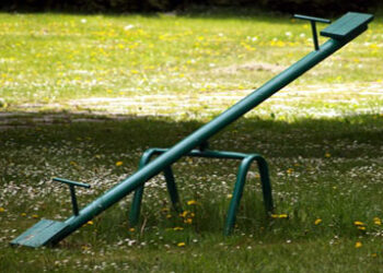 Seesaw_410
