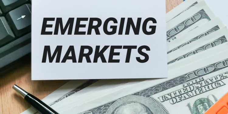 BlackRock launches emerging markets income fund