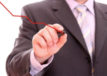 Businessman_graph_down