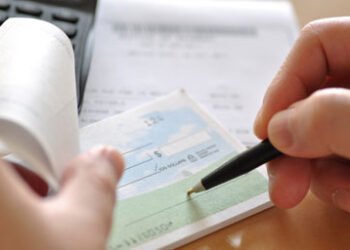 Paying dividents
