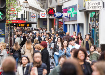Oxford street shoppers