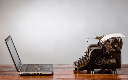 Laptop_vs_typewriter