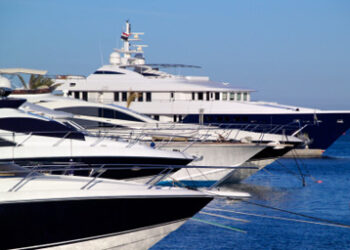 Luxury_yachts