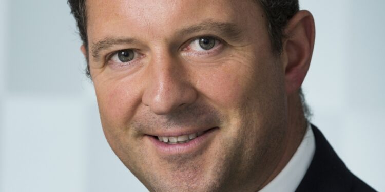 Fidelity hires sustainable investments head