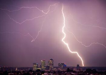 Lightning_strikes