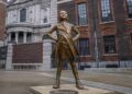 Fearless_Girl