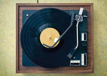 Old_turntable