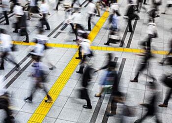 People_moving