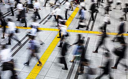 People_moving