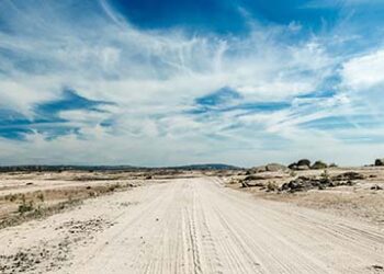 Dirt_road