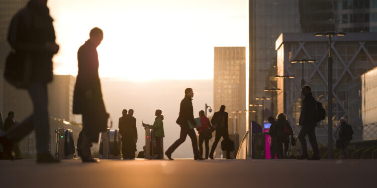 Paris_Business_People_Large