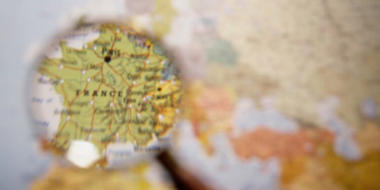 France_under_microscope_