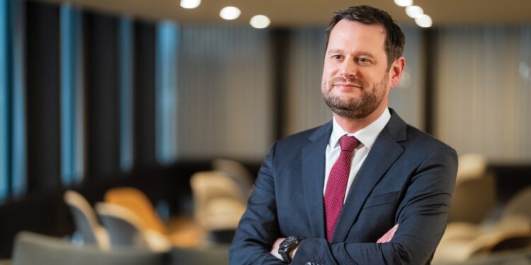 CIO, interview, FEAwards, trading, Colin Purdie, bonds