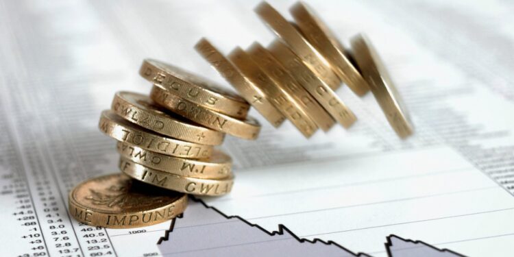 Investors see rise in ad-hoc fund fund manager costs