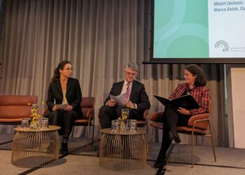 FCA, CSSF officials reveal 2024 priorities at Alfi London conference