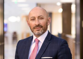 Artificial intelligence: From concept to reality in investment funds