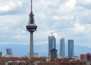 Spain’s AUM surge: €30bn growth amid 2023 market volatility