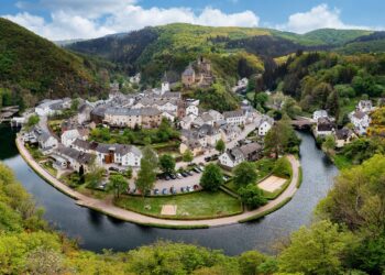 Luxembourg makes €500m tax cuts to boost financial sector