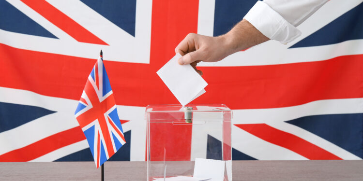 UK large cap equity funds shed over £2bn in June 2024
