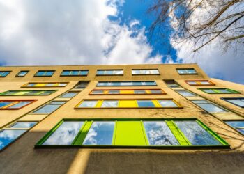 Knight Frank calls for “retrofit revolution” in commercial property