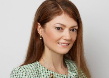 Elena Moisei, Kroll