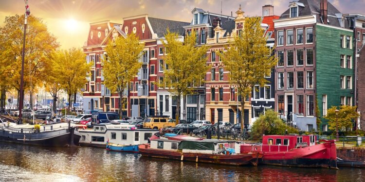 Nuveen Private Capital expands European business development team