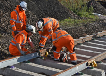 Investors call for more workforce reporting among FTSE 350