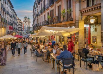 Cobas AM strengthens international client engagement