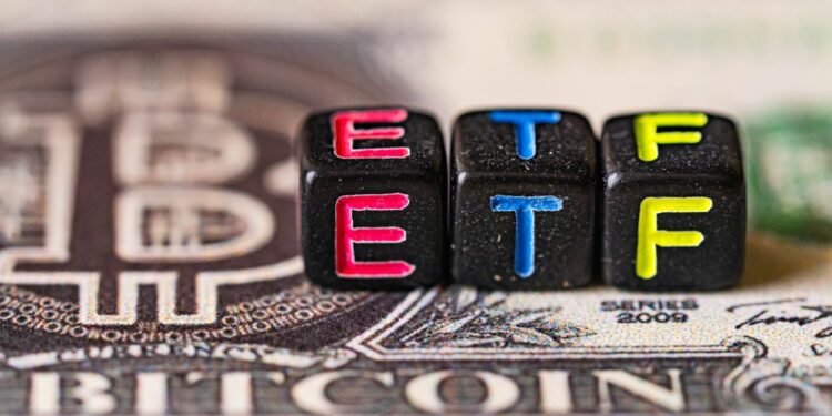 Amundi floats 11 ETFs in London