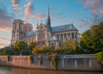 Waystone opens Paris office