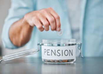 UK DB pensions face challenges from market shocks