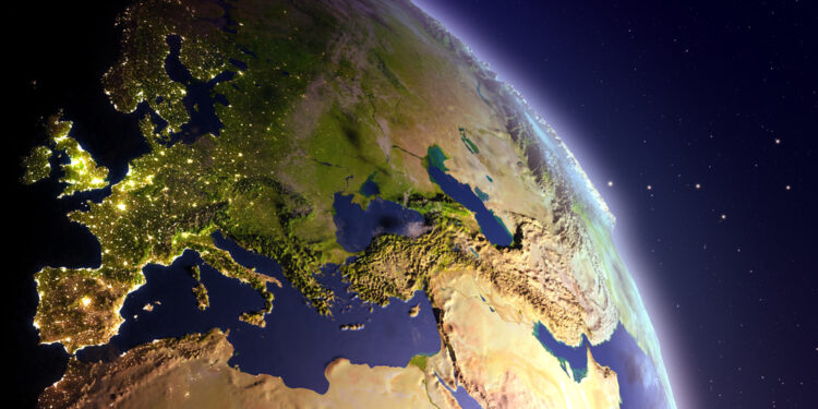 Thornburg opens London office