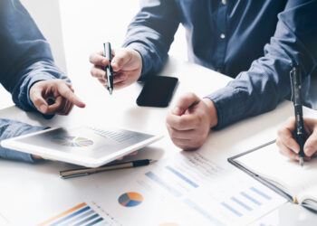 Advisers adapting to tax, tech and generational shifts: FE fundinfo survey
