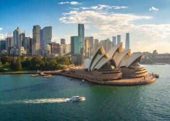 IQ-EQ acquires AMAL Group