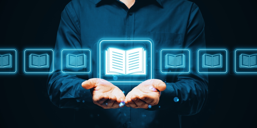 Fund managers outshine media in content readability report