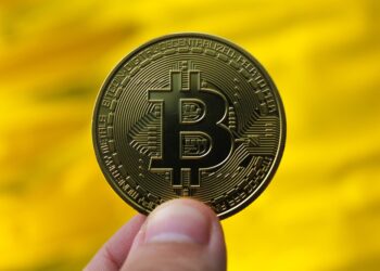 Fidelity cuts fee on Bitcoin ETP