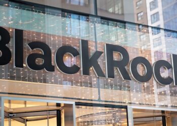BlackRock retains pole position in fund brand survey