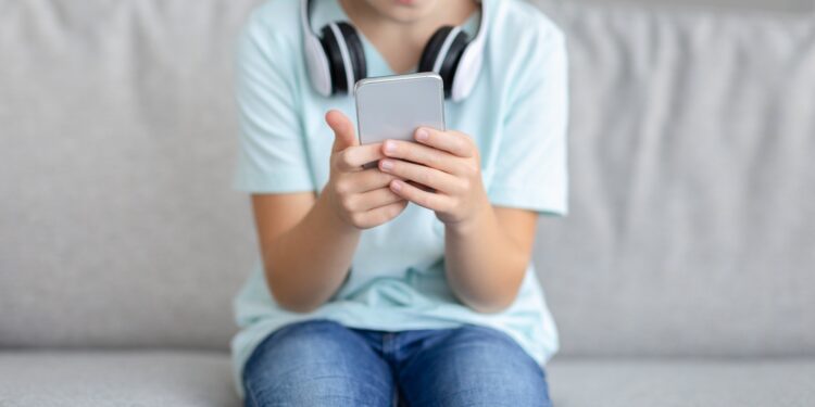 Should social media addiction be an ESG issue?