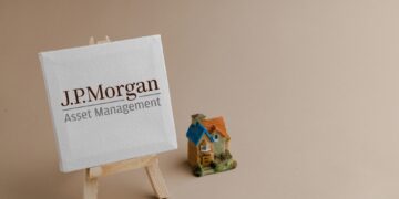 J.P. Morgan expands global equity active ETF offering with two new launches